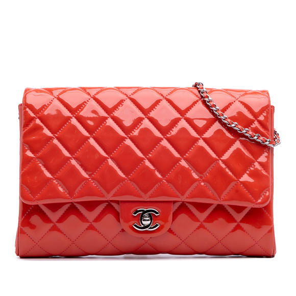 Pre-Loved Chanel CC Quilted Patent Clutch with Chain - Picture 1 of 12